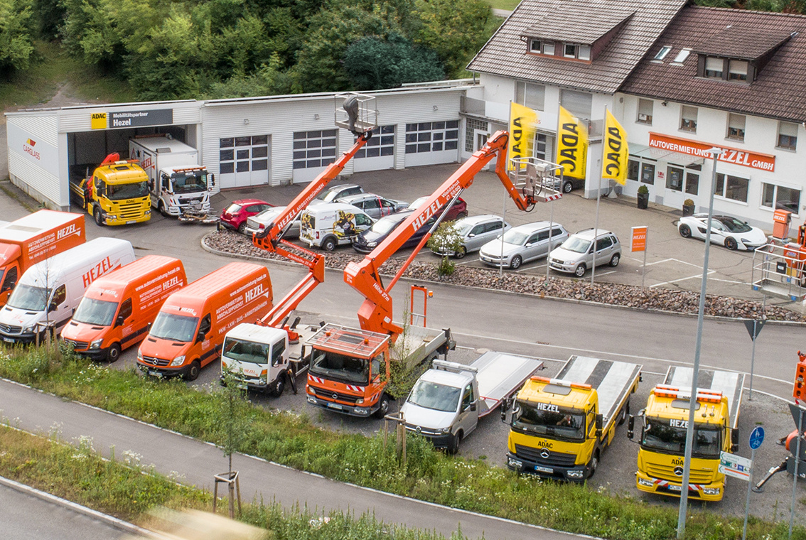 Mietfahrzeuge auf dem Betriebshof
