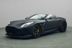Aston Martin DB12 Volante