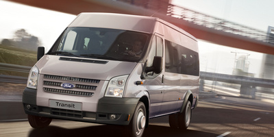 Ford 9-Sitzer-Bus
