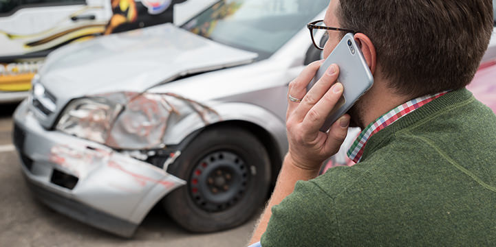 Service-Hotline der Autovermietung Hezel