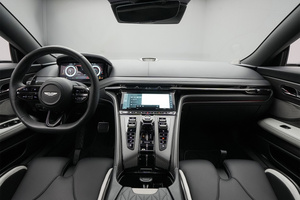 Aston Martin DB12 Volante